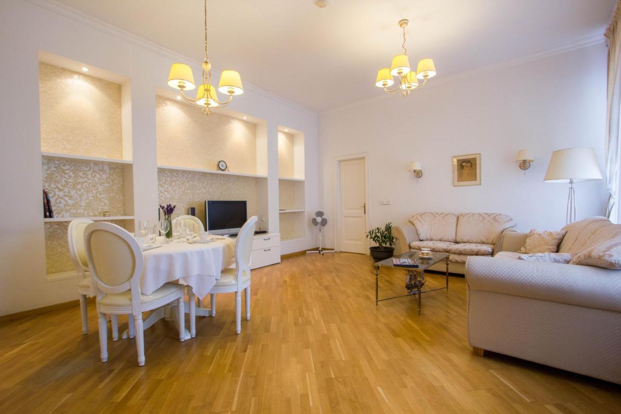 Historic Central Apartment Vilnius Ngoại thất bức ảnh
